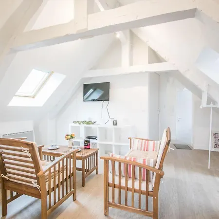 Quiet In 9km From Beach *