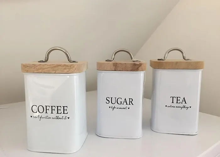 Quiet In 9km From Beach *